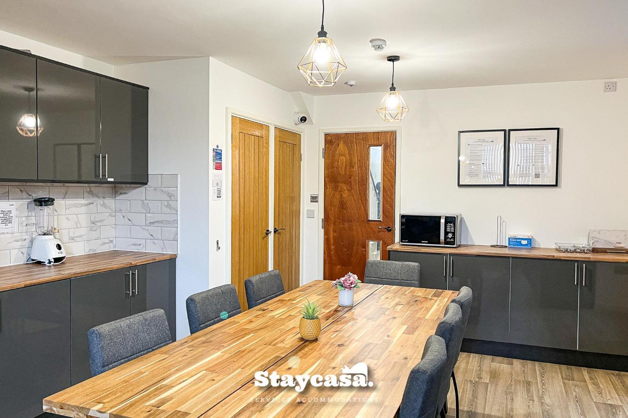 Delightful Spacious Haven With Large Driveway Manchester Exterior foto