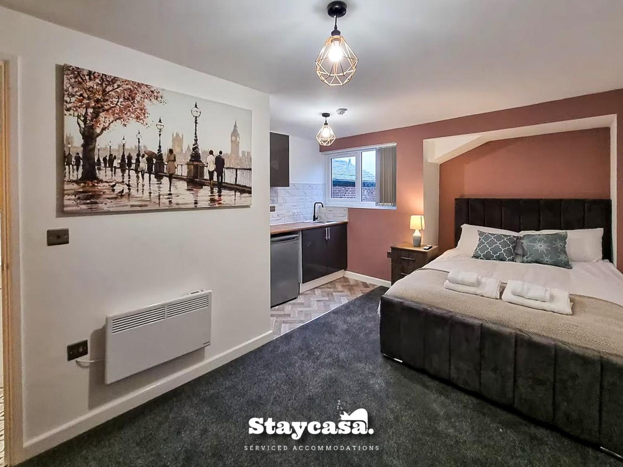 Delightful Spacious Haven With Large Driveway Manchester Exterior foto